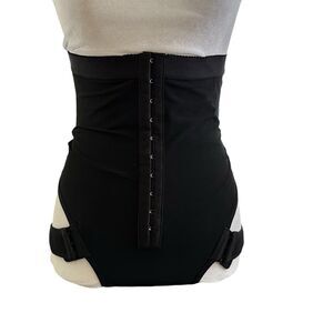 Women’s Black Thong Waist Shape-Wear Size M NWOT